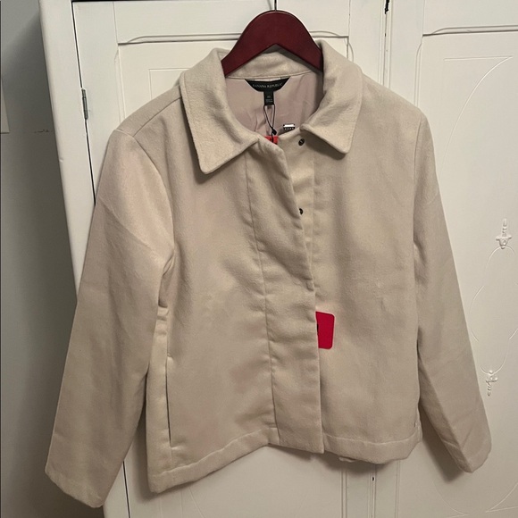 Banana Republic Cream Shacket - Picture 5 of 5